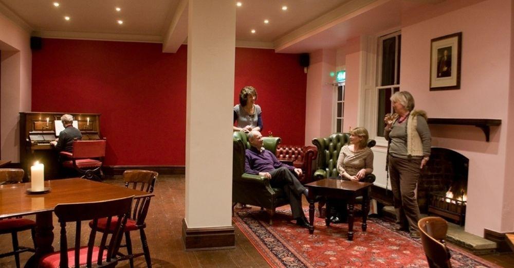 The Imperial Hotel Stroud  Extérieur photo