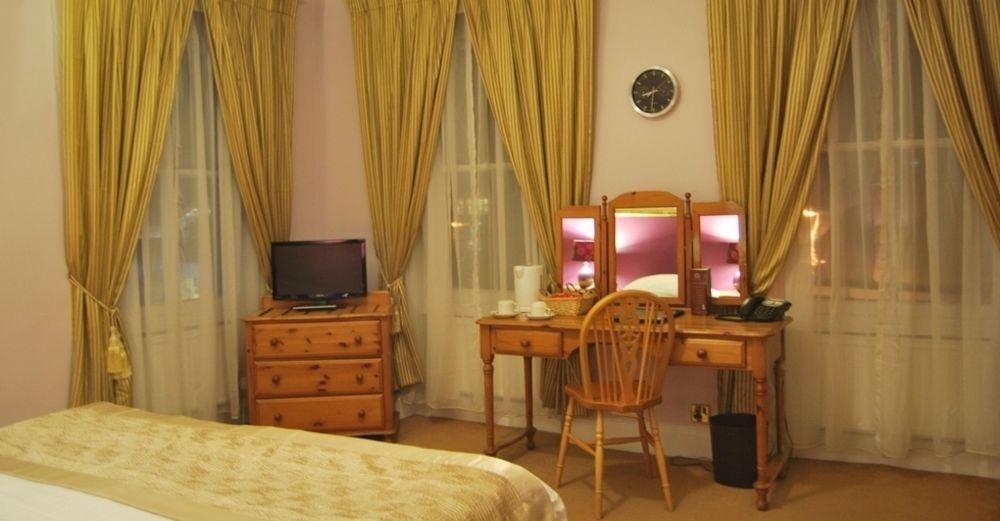 The Imperial Hotel Stroud  Extérieur photo
