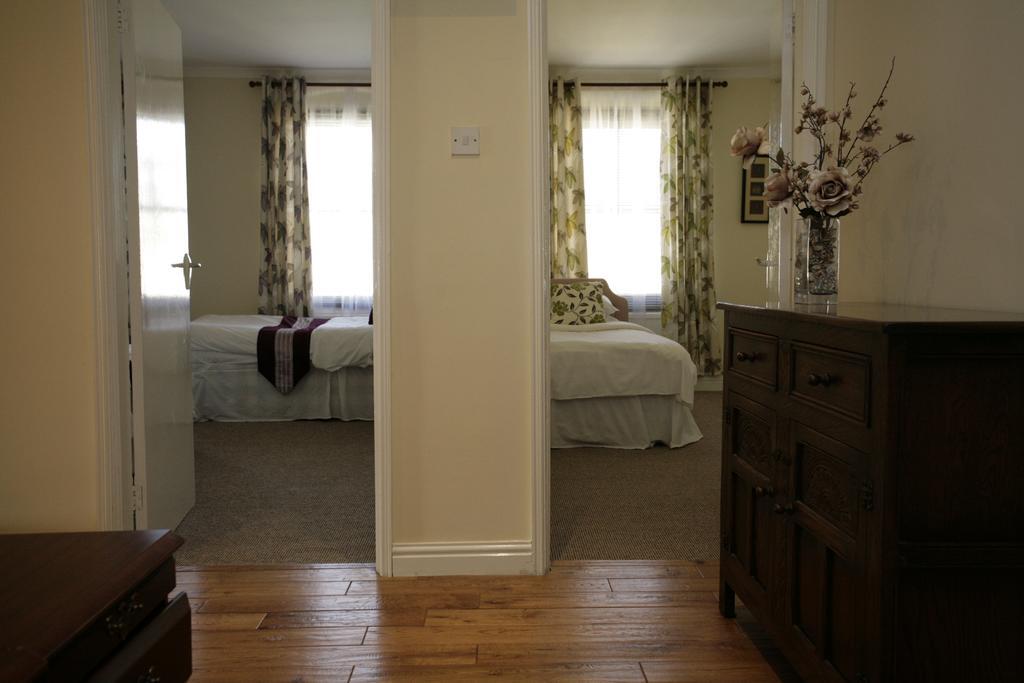 The Imperial Hotel Stroud  Extérieur photo