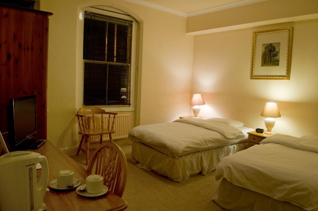 The Imperial Hotel Stroud  Extérieur photo