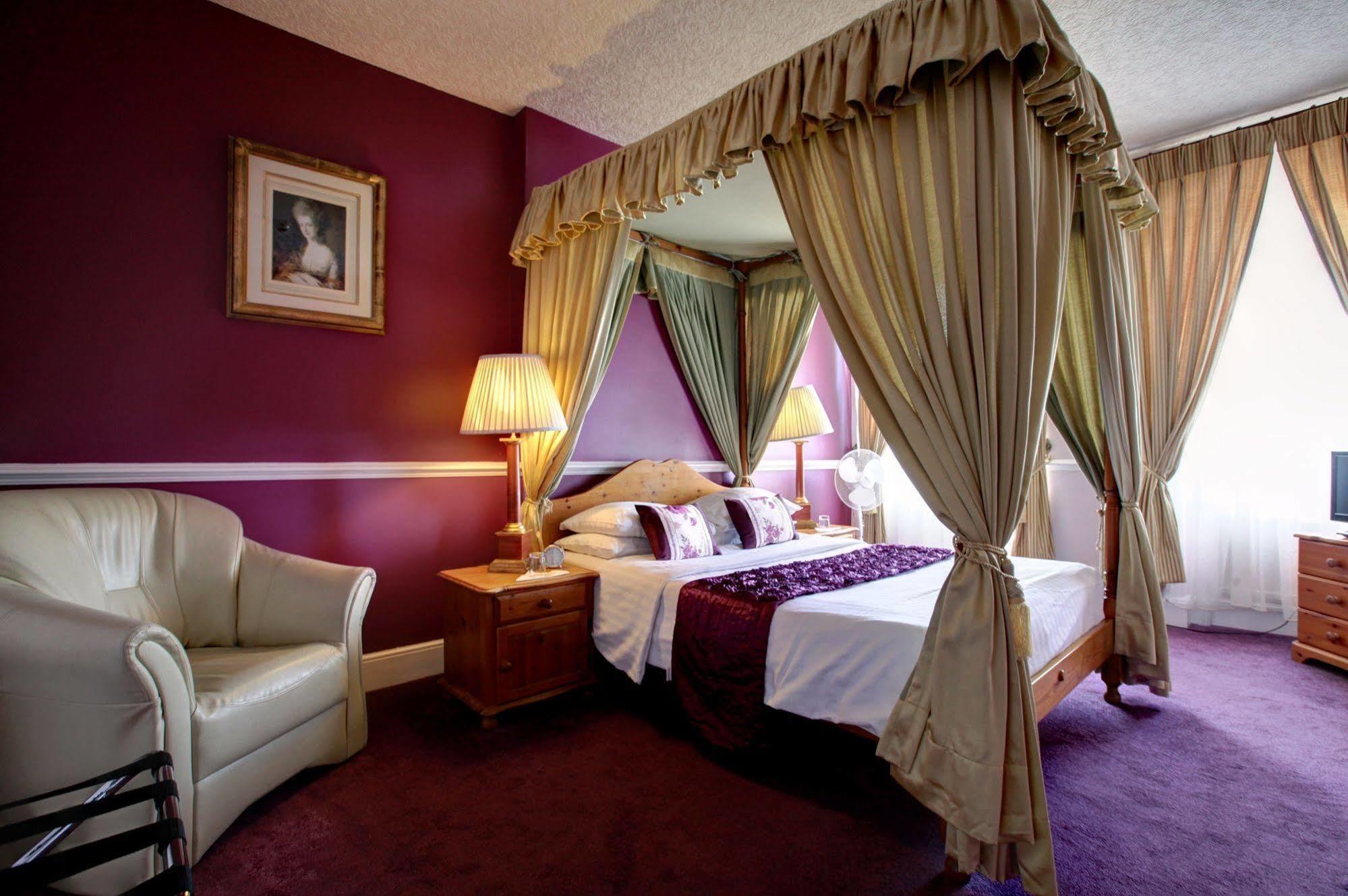 The Imperial Hotel Stroud  Extérieur photo
